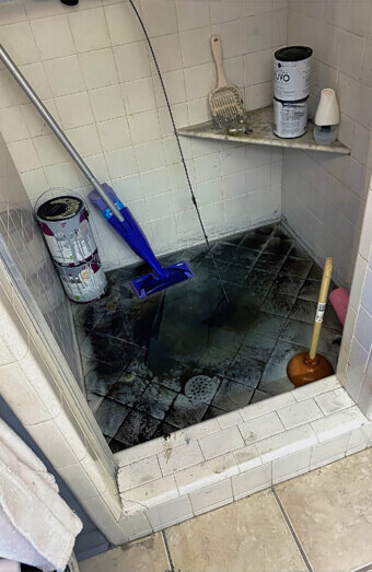 https://plumbersevillegrove.com.au/uploads/2025/06/blocked-drains-781929.jpg